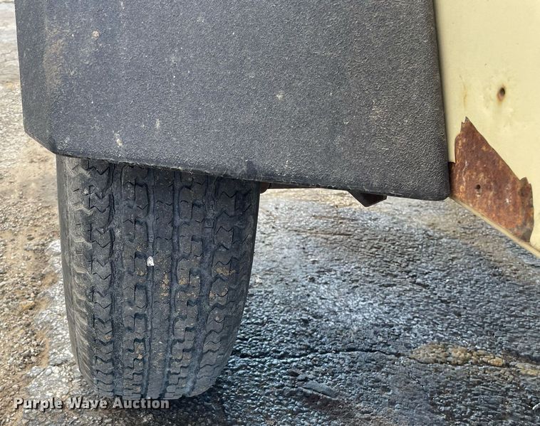 image for item DL3845 2007 Ingersoll Rand P185WJD  air compressor