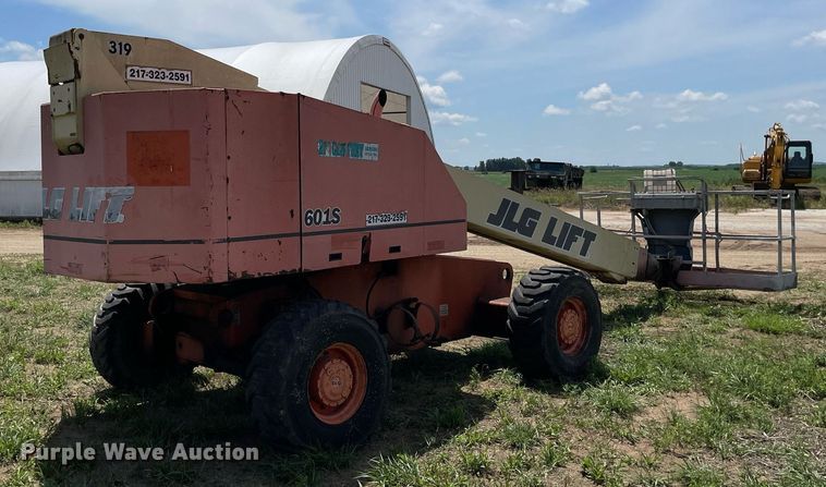 image for item DL3846 1999 JLG 601S  boom lift