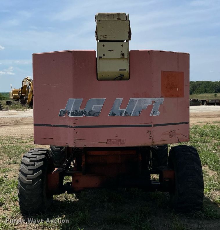 image for item DL3846 1999 JLG 601S  boom lift