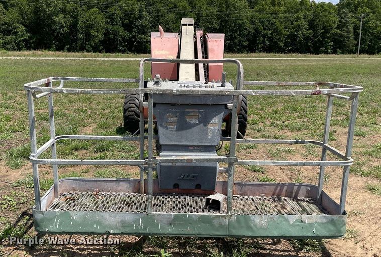 image for item DL3846 1999 JLG 601S  boom lift