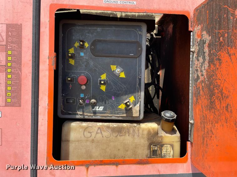 image for item DL3846 1999 JLG 601S  boom lift