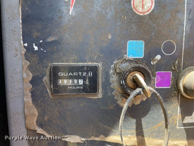 image for item DL3846 1999 JLG 601S  boom lift