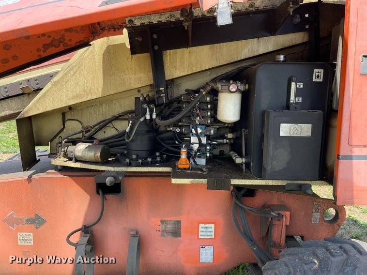 image for item DL3846 1999 JLG 601S  boom lift