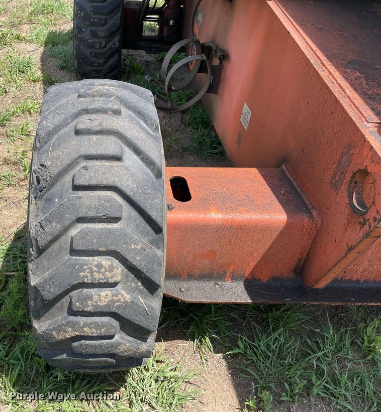 image for item DL3846 1999 JLG 601S  boom lift