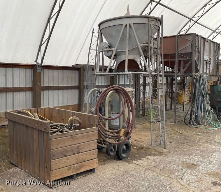 image for item DL3847 2016 Clemco 2024  sandblaster