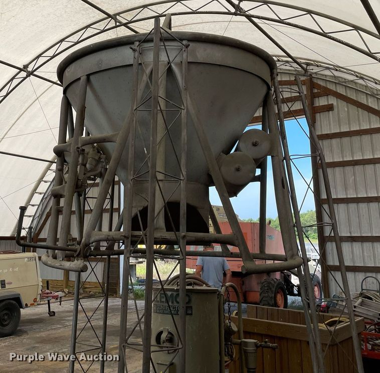 image for item DL3847 2016 Clemco 2024  sandblaster