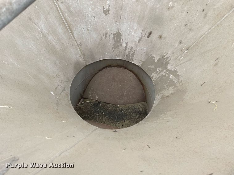 image for item DL3847 2016 Clemco 2024  sandblaster