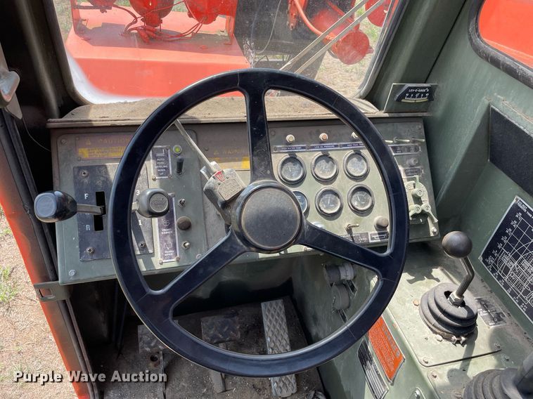 image for item DL3850 1989 Sky Trak 6000M  telehandler