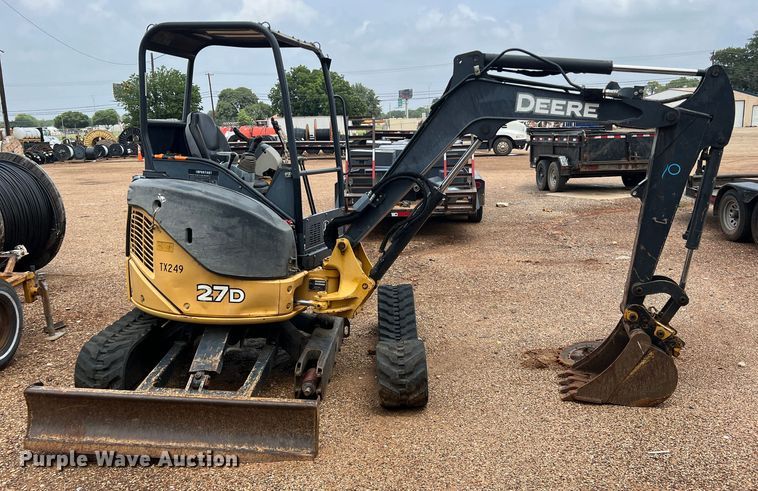 image for item DN3070 2012 John Deere 27D  mini excavator