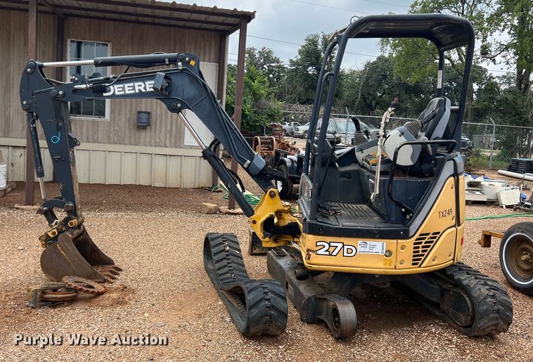 image for item DN3070 2012 John Deere 27D  mini excavator