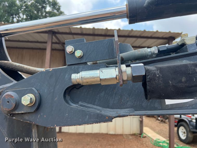 image for item DN3070 2012 John Deere 27D  mini excavator