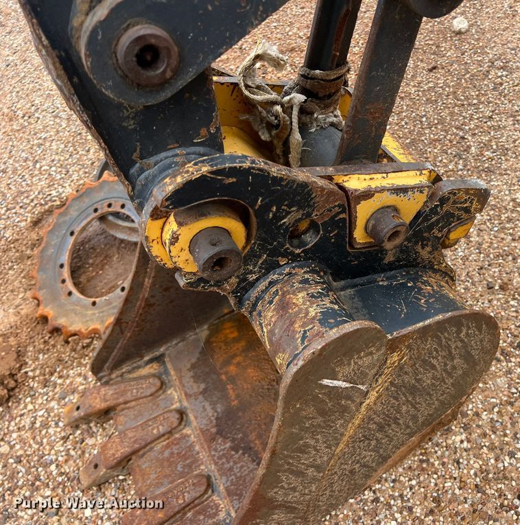 image for item DN3070 2012 John Deere 27D  mini excavator