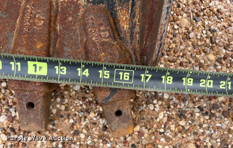 image for item DN3070 2012 John Deere 27D  mini excavator