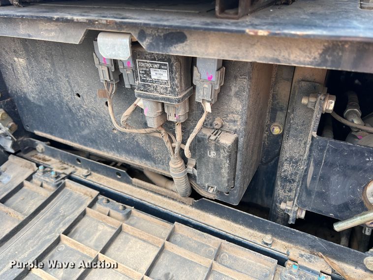 image for item DN3070 2012 John Deere 27D  mini excavator