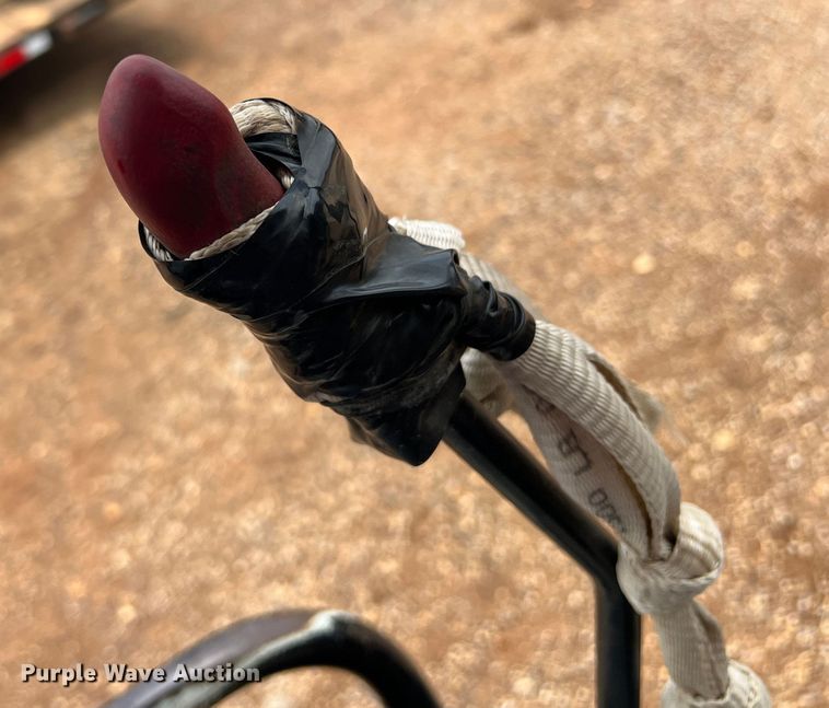 image for item DN3070 2012 John Deere 27D  mini excavator