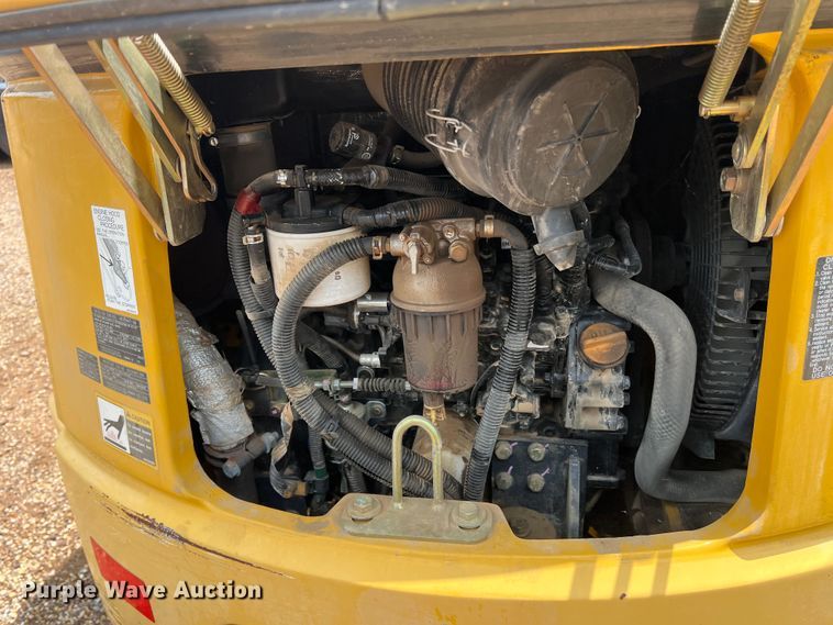 image for item DN3070 2012 John Deere 27D  mini excavator