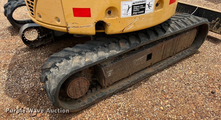 image for item DN3070 2012 John Deere 27D  mini excavator