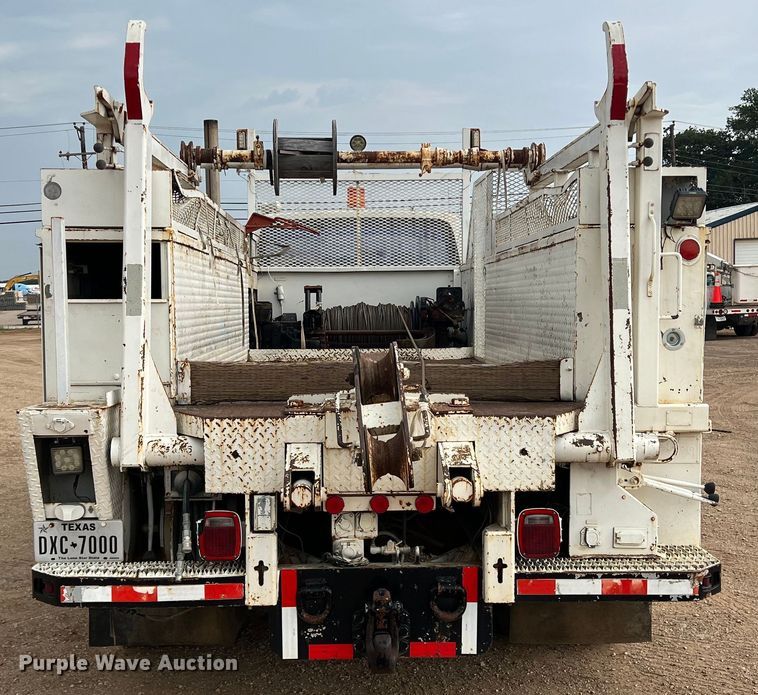 image for item DN3071 1989 Ford F800  reel truck