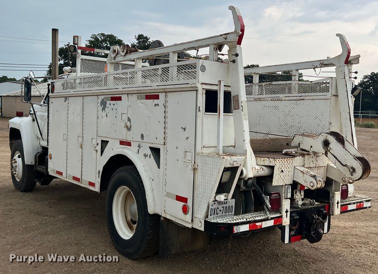 image for item DN3071 1989 Ford F800  reel truck