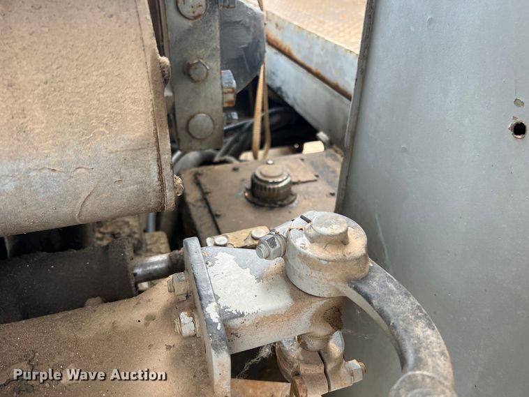 image for item DN3071 1989 Ford F800  reel truck