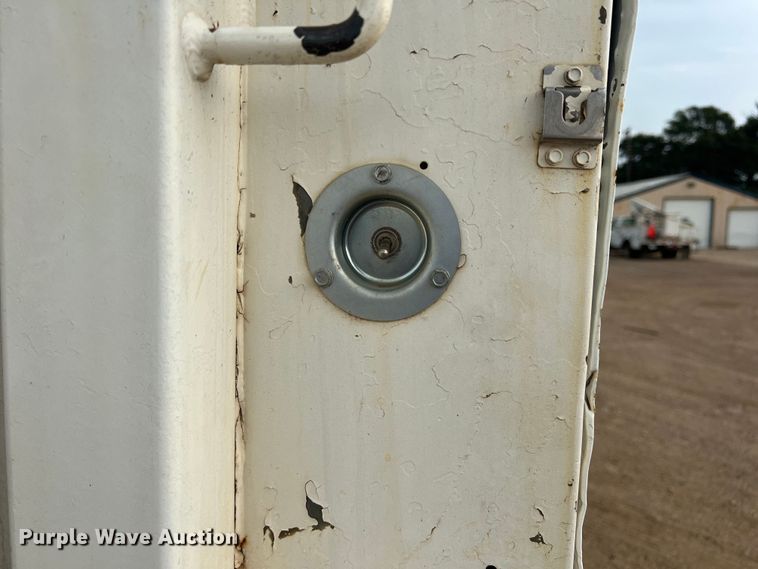 image for item DN3071 1989 Ford F800  reel truck