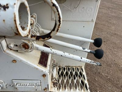 image for item DN3071 1989 Ford F800  reel truck