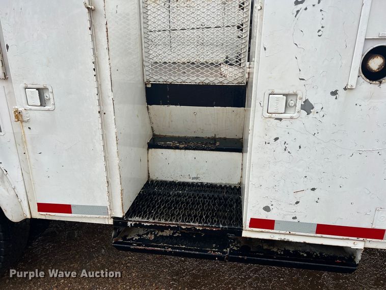 image for item DN3071 1989 Ford F800  reel truck