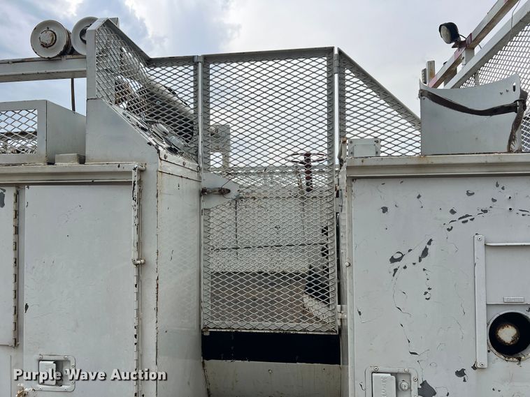 image for item DN3071 1989 Ford F800  reel truck