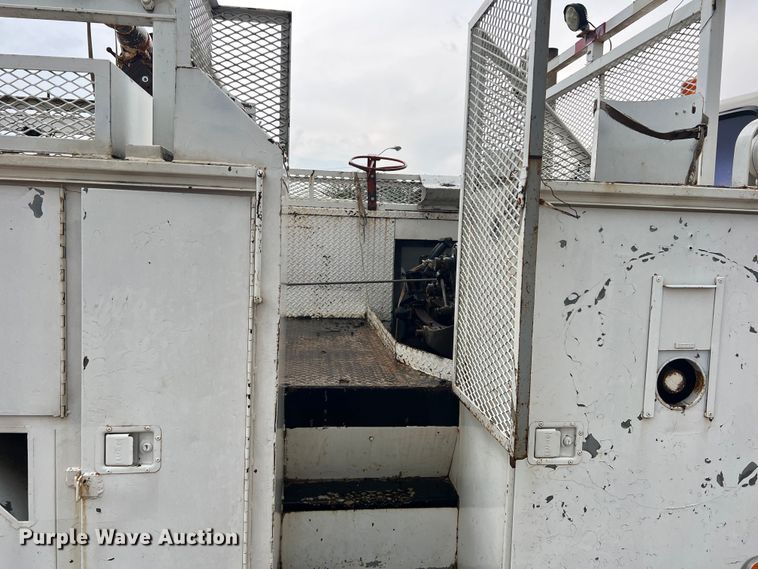 image for item DN3071 1989 Ford F800  reel truck