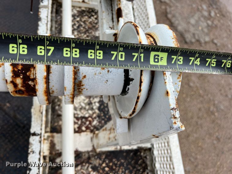 image for item DN3071 1989 Ford F800  reel truck