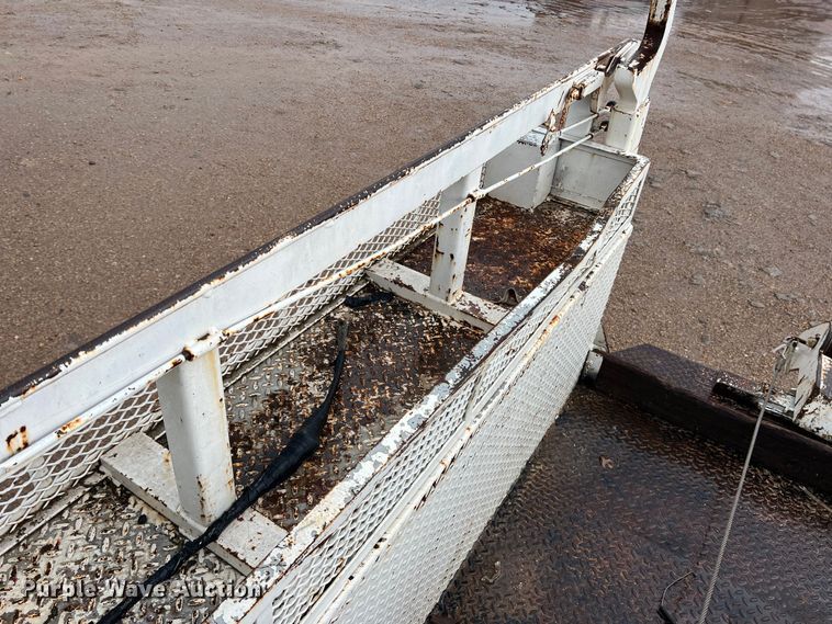 image for item DN3071 1989 Ford F800  reel truck