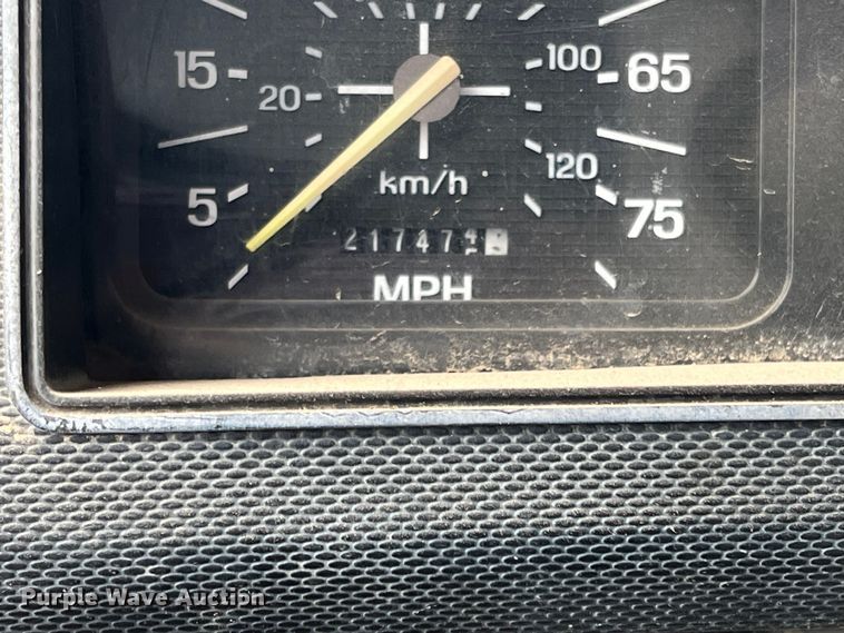 image for item DN3071 1989 Ford F800  reel truck