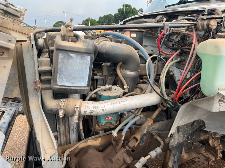 image for item DN3071 1989 Ford F800  reel truck