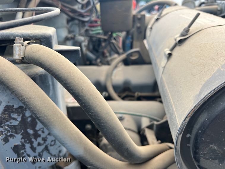 image for item DN3071 1989 Ford F800  reel truck