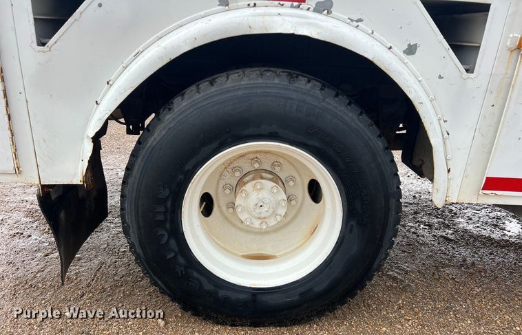 image for item DN3071 1989 Ford F800  reel truck