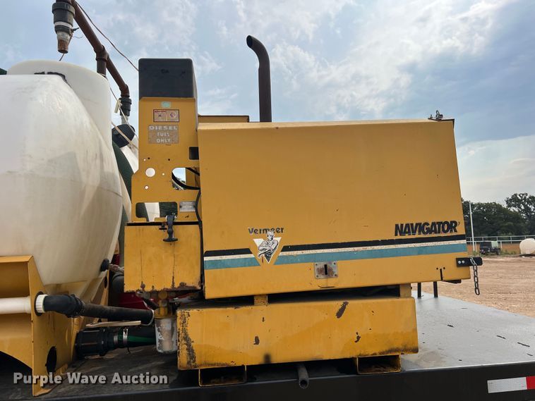 image for item DN3072 1995 Ford LTL9000  flatbed truck with mud mixing system