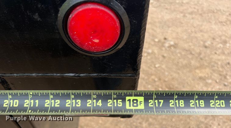 image for item DN3072 1995 Ford LTL9000  flatbed truck with mud mixing system