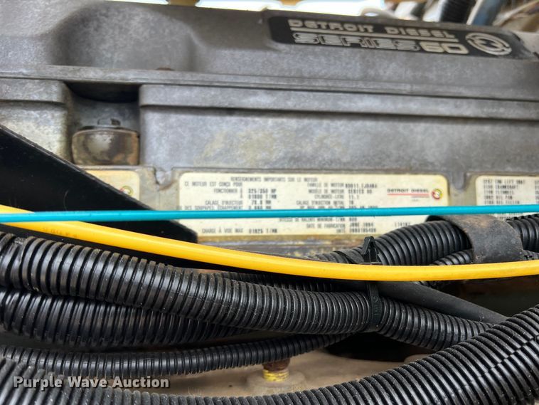 image for item DN3072 1995 Ford LTL9000  flatbed truck with mud mixing system