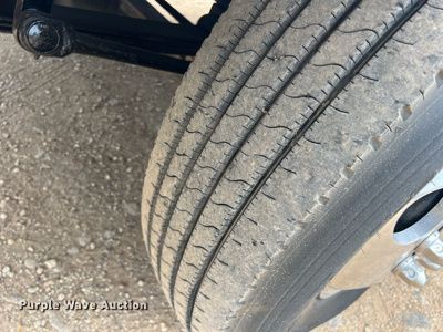 image for item DN3072 1995 Ford LTL9000  flatbed truck with mud mixing system