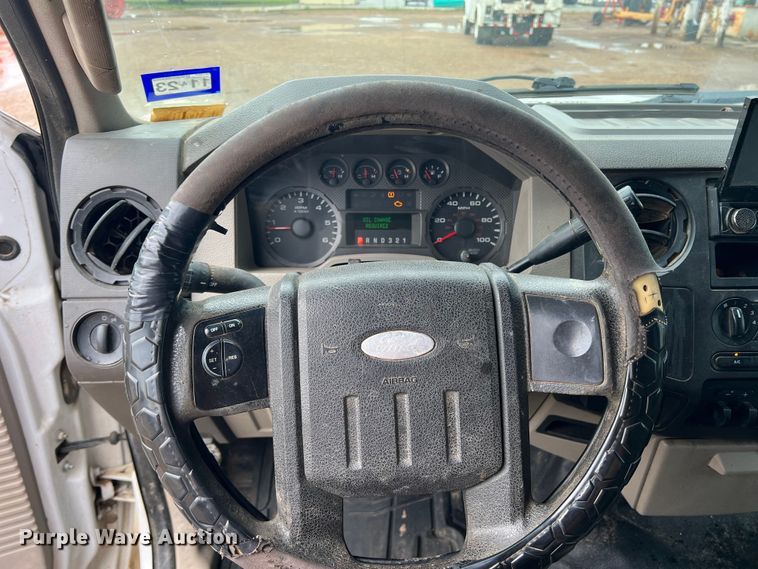 image for item DN3076 2009 Ford F250 Super Duty  Crew Cab pickup truck