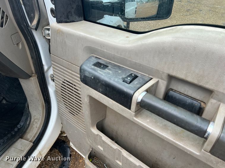 image for item DN3076 2009 Ford F250 Super Duty  Crew Cab pickup truck