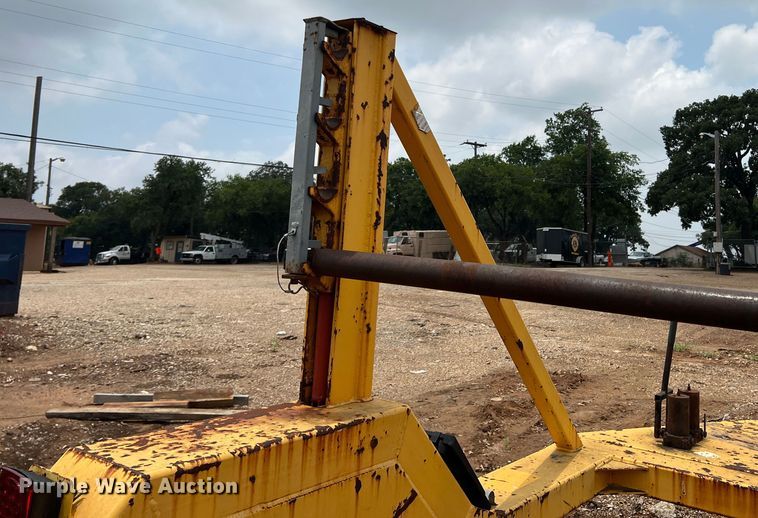 image for item DN3079 2003 Sherman  reel trailer