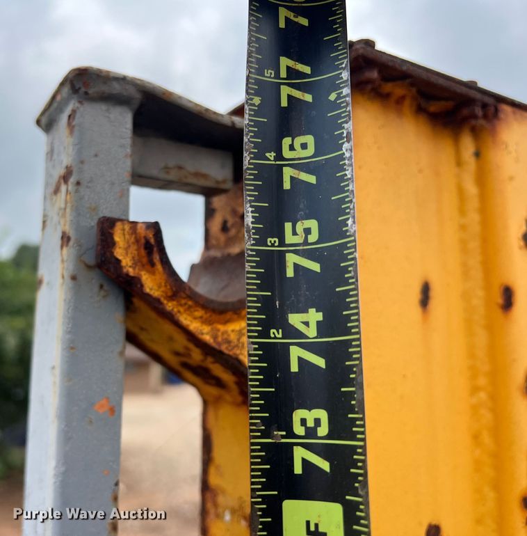 image for item DN3079 2003 Sherman  reel trailer