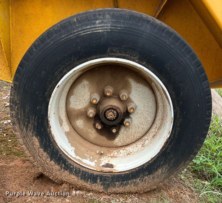 image for item DN3079 2003 Sherman  reel trailer