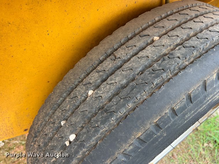 image for item DN3079 2003 Sherman  reel trailer