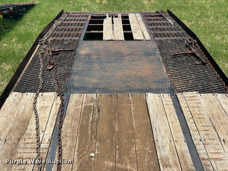 image for item DN3080 2004 Butler BT-3024-W  tilt deck equipment trailer