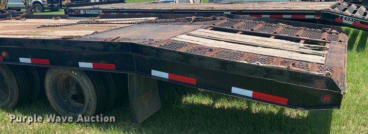 image for item DN3080 2004 Butler BT-3024-W  tilt deck equipment trailer