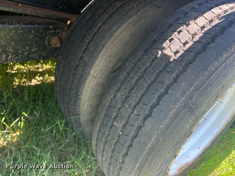 image for item DN3080 2004 Butler BT-3024-W  tilt deck equipment trailer