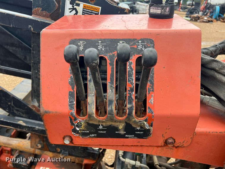 image for item DN3081 2005 Ditch Witch JT2720 All-Terrain  directional boring unit