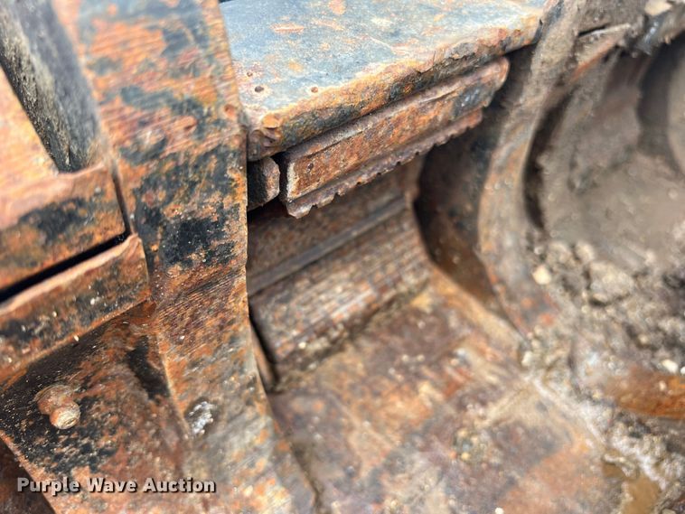 image for item DN3081 2005 Ditch Witch JT2720 All-Terrain  directional boring unit